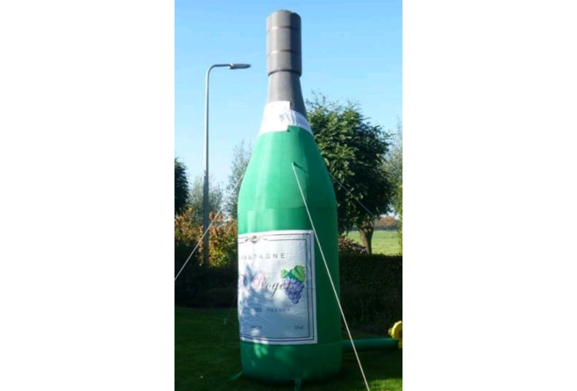 84-opblaasfiguren-champagnefles-1